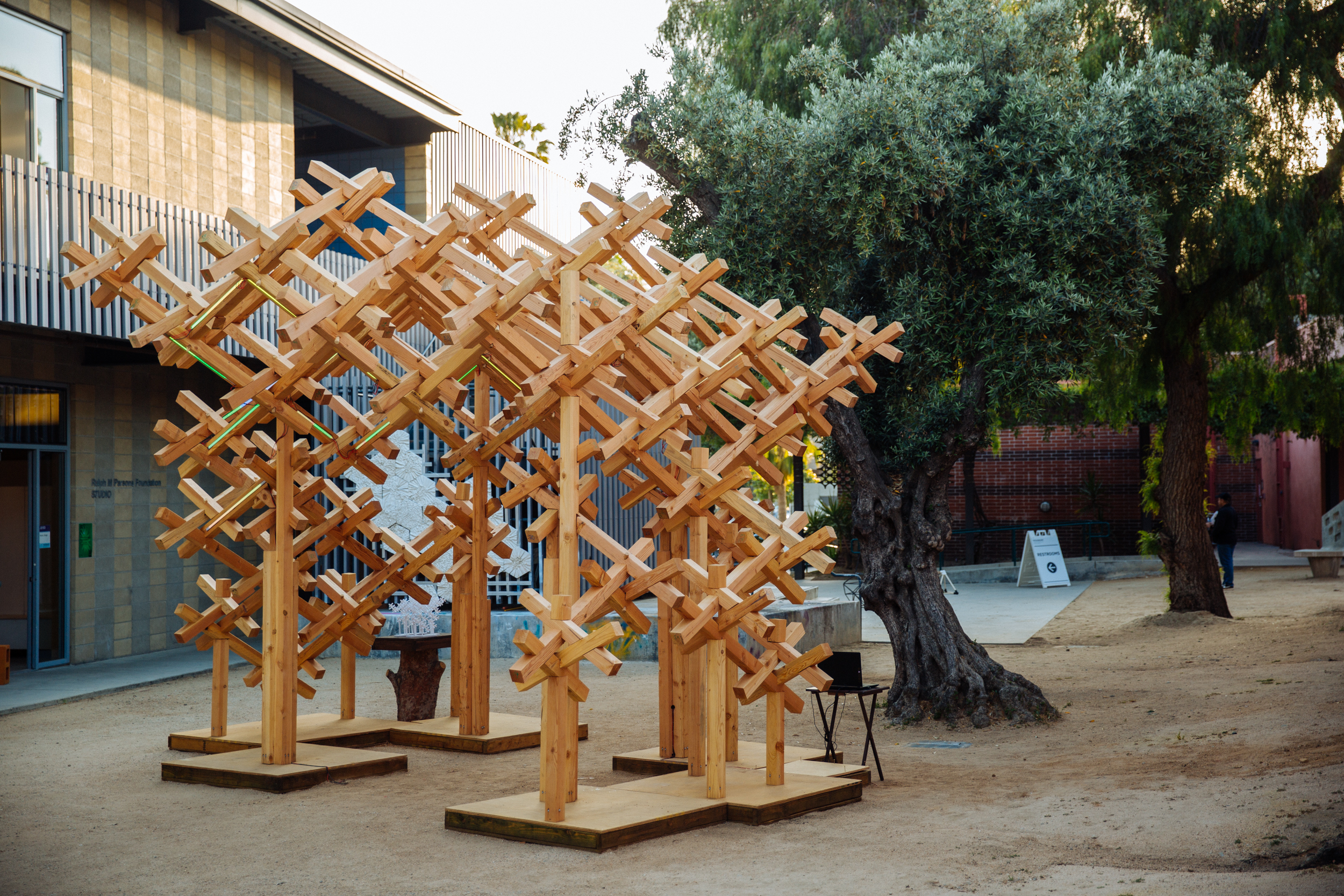 アート・デザイン・音楽 Approach - Graduate SchoolofArchitecture Gehry Partners unveils staid design for Youth Orchestra of Los Angeles