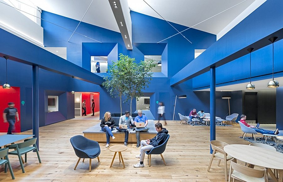 Modern Beats Headquarters for Large Space