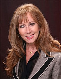 School of Business Advisory Board Chair Jane Skeeter named Fernando Award Recipient 2022